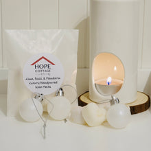 Load image into Gallery viewer, Lime, Basil & Mandarin Wax Melts