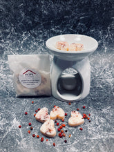 Load image into Gallery viewer, Winter Rose & Pink Pepper Wax Melts
