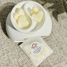 Load image into Gallery viewer, Vanilla Cashmere Wax Melts
